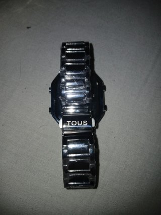 Reloj Tous Negro y Plateado con Detalles