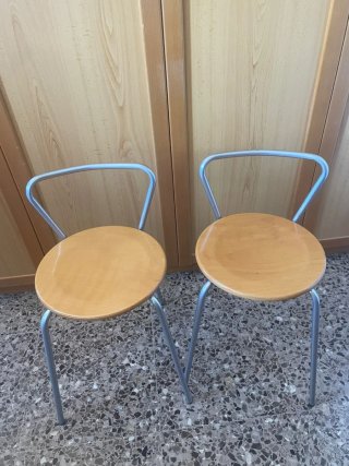 Mesa de cocina madera y sillas/taburetes