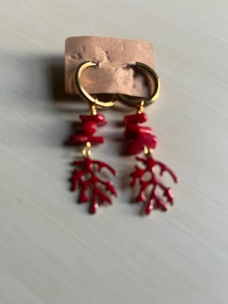 Orecchini corallo rosso e oro