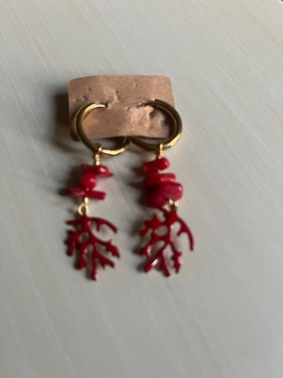 Orecchini corallo rosso e oro
