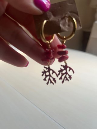 Orecchini corallo rosso e oro