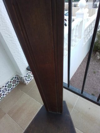 Silla antigua madera maciza 3 patas