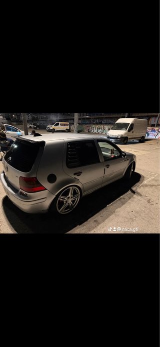 Volkswagen Golf 2002