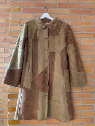 Abrigo piel DKNY talla 16 equivalente T.38