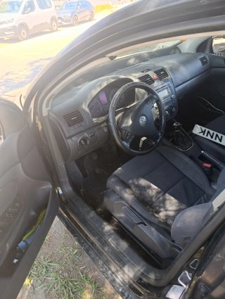 Volkswagen Golf 2004