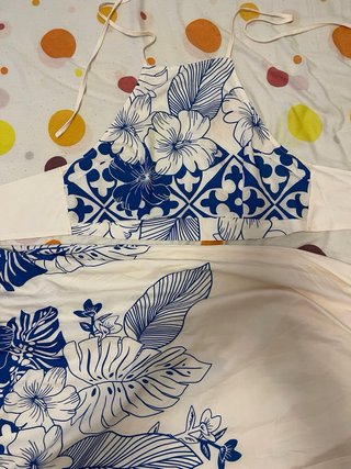 Conjunto estampado floral azul y blanco