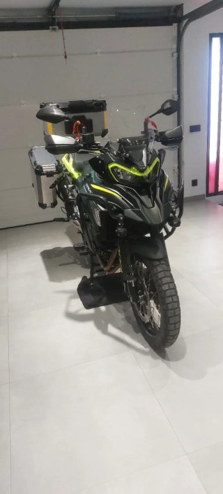 Benelli TRK 702 X explorer Verde,negro y fluor