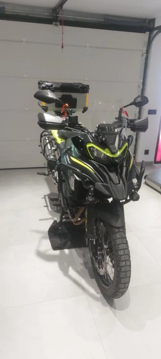 Benelli TRK 702 X explorer Verde,negro y fluor
