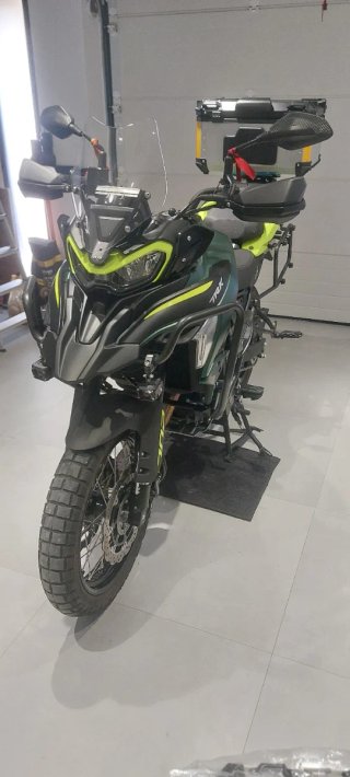 Benelli TRK 702 X explorer Verde,negro y fluor