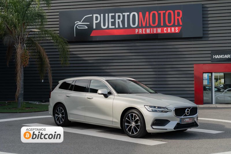 VOLVO V60 D3 MOMENTUM 150 CV - foto 1
