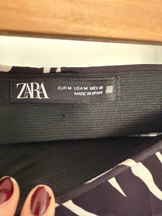 Pantaloni Zara con stampa zebra