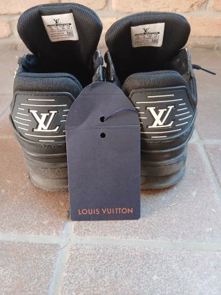 Scarpe Louis Vuitton Trainer Nere e bianche taglia