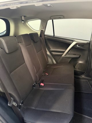 Toyota RAV4 2015