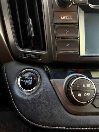 Toyota RAV4 2015