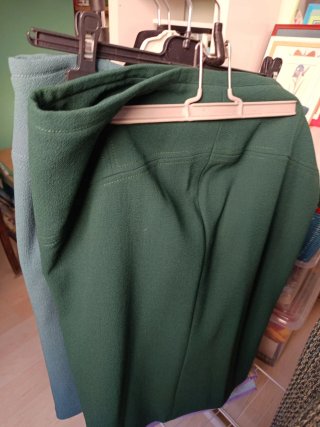 LOTE. 5 Trajes Falda y Chaqueta Felipe Varela .