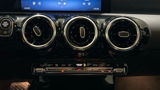 Mercedes Clase A 1.3 A 180 MHEV DCT 136 5P