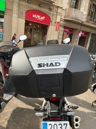 Baúl Moto Shad SH44 Negro