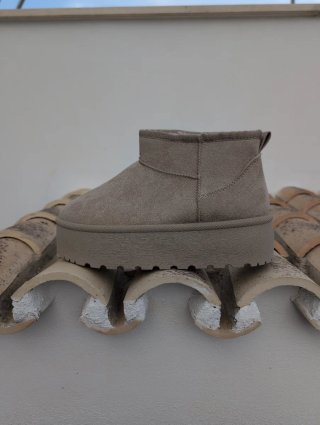 Botín beige de pelo