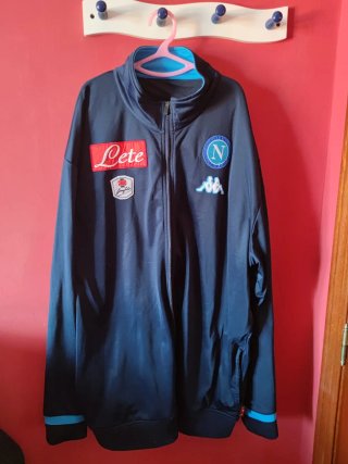 Lote cortavientos original Barça y chaqueta Napoli