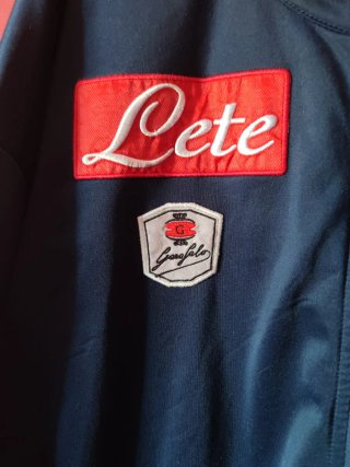 Lote cortavientos original Barça y chaqueta Napoli