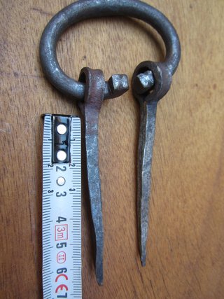 Tirador antiguo forja, asa siglo XVIII.
