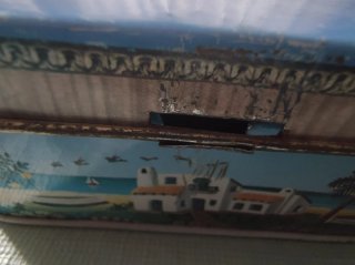 Caja bombones antigua arte naif