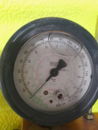 Manómetros frigorista.  Y juego de mangueras.