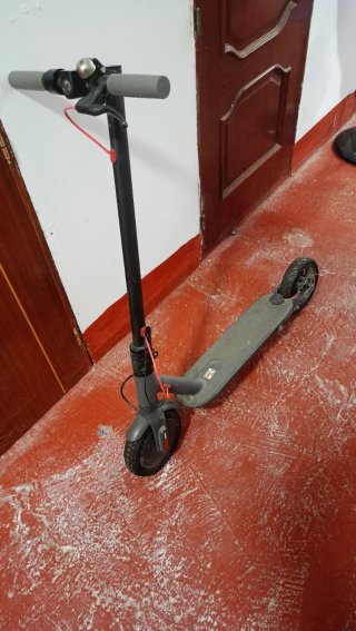 Patinete Eléctrico, averiado solo para piezas
