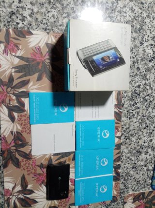 Sony Ericsson X10 mini pro Caja y Accesorios