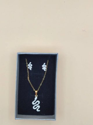 Set Collana e Orecchini Serpente