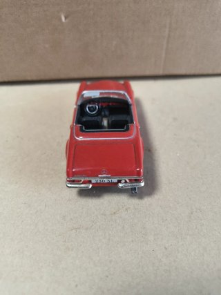 Mercedes 230 SL 1/43