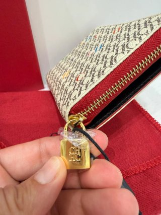 Cartera CH original