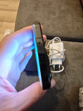 Xiaomi 13 con cargador 67W