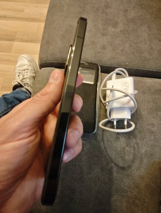 Xiaomi 13 con cargador 67W