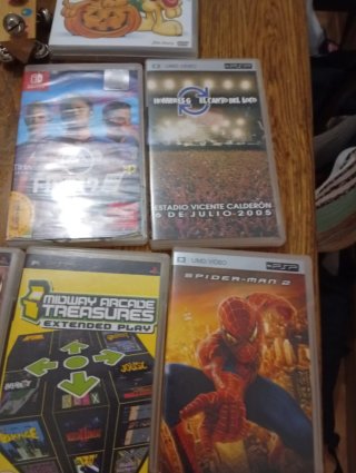 Lote Videojuegos PSP y Nintendo Switch