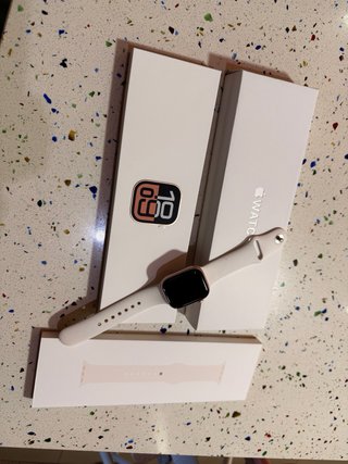 Apple Watch Series 10 GPS + Cellular 42mm