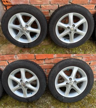 4 Llantas Toyota Originales con Neumáticos 15”