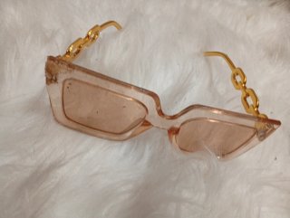 Gafas de sol aviador y cuadradas