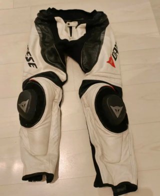 Mono Dainese Laguna Seca 2 Talla 50