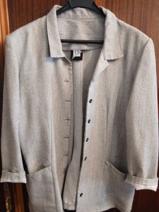 Americana gris