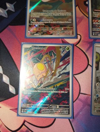Pack 4 Cartas Pokémon: Bombirdier, Armarouge, Toed
