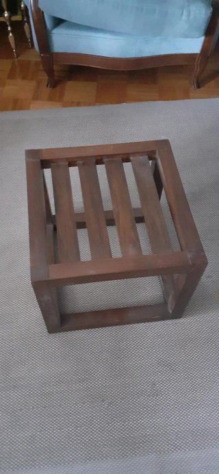 Mesa cristal y madera con 4 taburetes