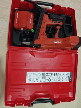 HILTI BX 4-22 Clavadora a batería plataforma Nuron