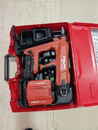 HILTI BX 4-22 Clavadora a batería plataforma Nuron