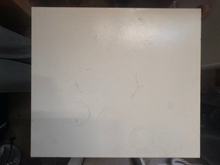 Due comodini Ikea bianchi