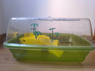 Tortuguera grande con accesorios