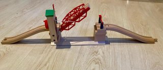 Tren BRIO y Ikea madera
