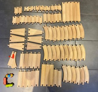 Tren BRIO y Ikea madera