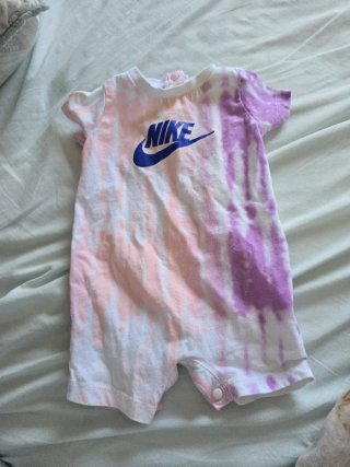 Mono Nike Tie Dye Bebé