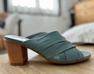 Sandalias Malababa tacón azul celeste